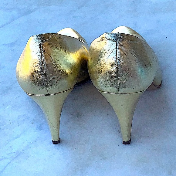 SAKS FIFTH AVENUE HEELS VINTAGE GOLD MADE IN ITALY 3 1/2 IN SIZE 9  GENTLY WORN - Picture 7 of 8